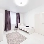 Guest house Amanda 3*