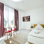 Amanda 3* Berlin