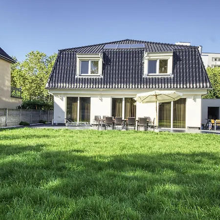 Amanda 3* ベルリン