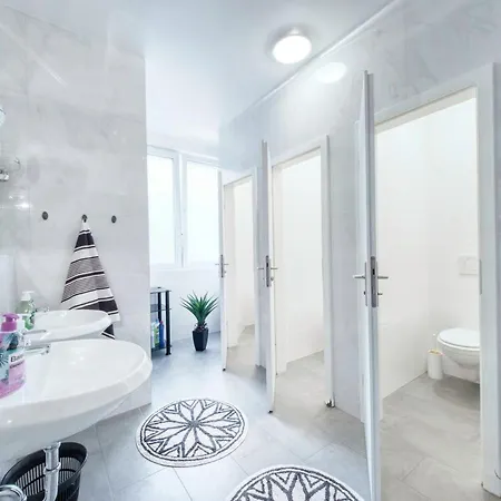 Πανσιόν Amanda